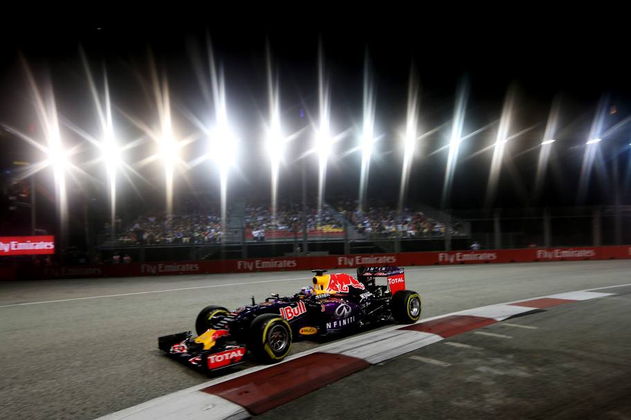 A Singapore brilla pure Ricciardo, splendido 2. Reuters